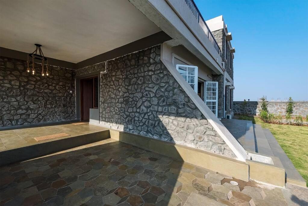 Stone Mansion By Phoenix Stays Igatpuri Exterior foto