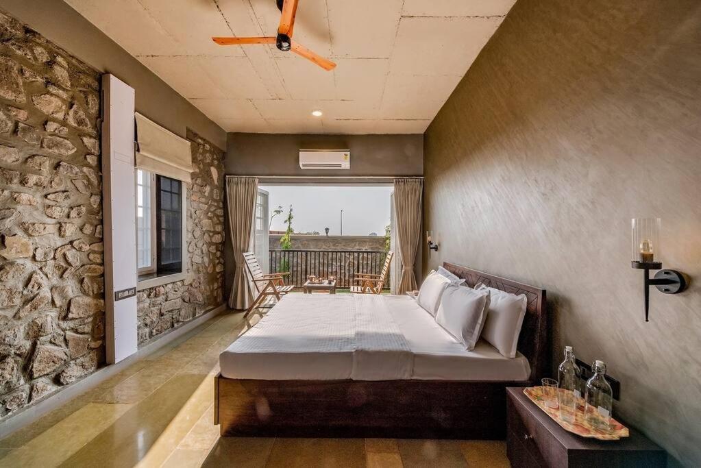 Stone Mansion By Phoenix Stays Igatpuri Exterior foto