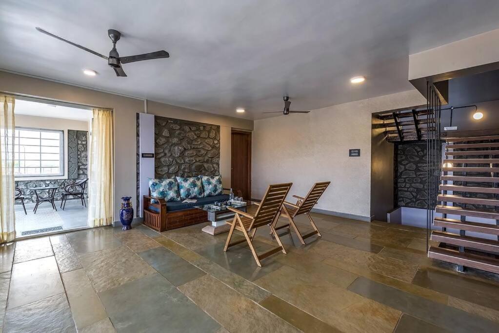 Stone Mansion By Phoenix Stays Igatpuri Exterior foto