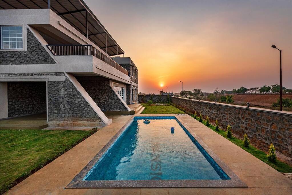 Stone Mansion By Phoenix Stays Igatpuri Exterior foto
