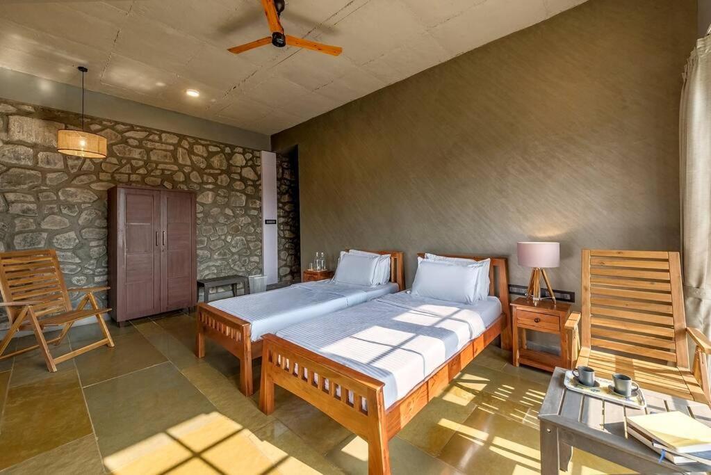 Stone Mansion By Phoenix Stays Igatpuri Exterior foto